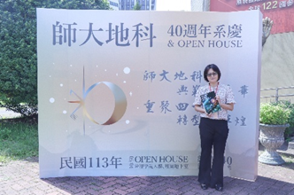 本次活動由系主任陳卉瑄及系上師長賴昱銘(91級系友)召集了歷屆班級代表,經過半年的努力聯絡,各級校友出席踴躍。